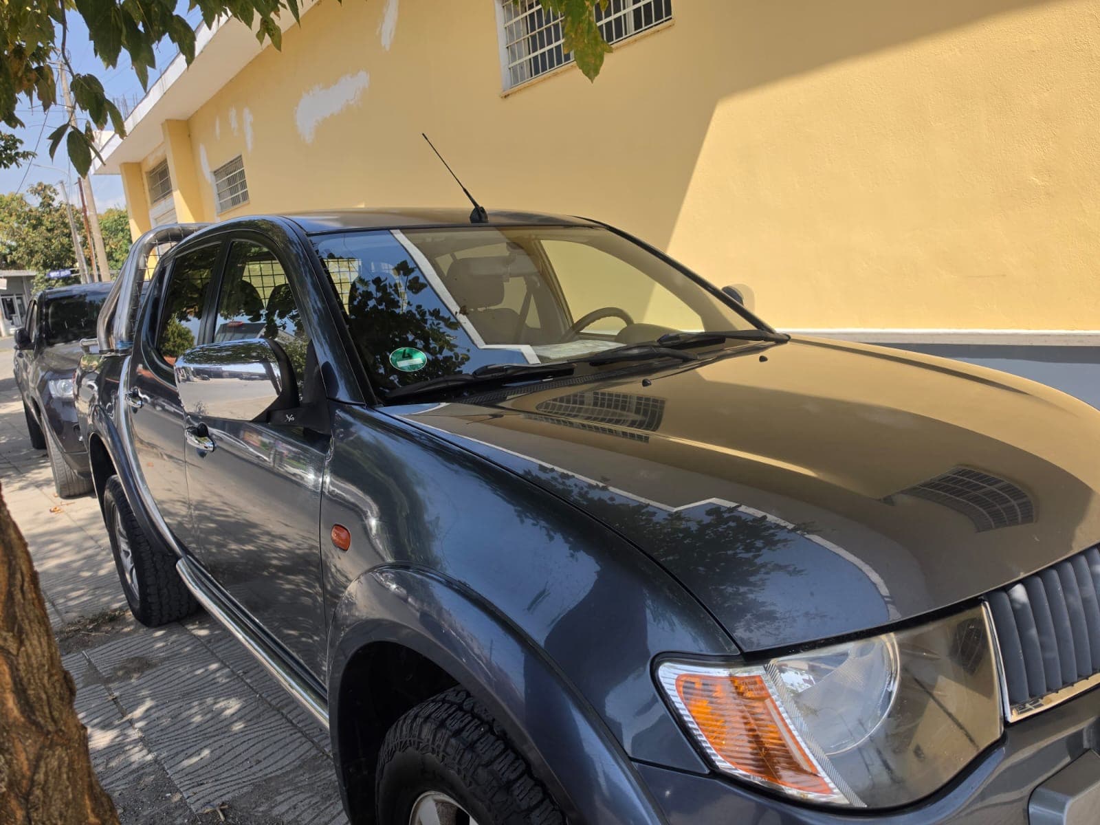 Mitsubishi L200