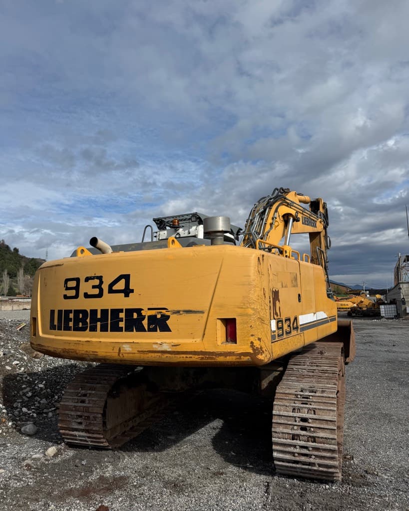 Liebherr R934C